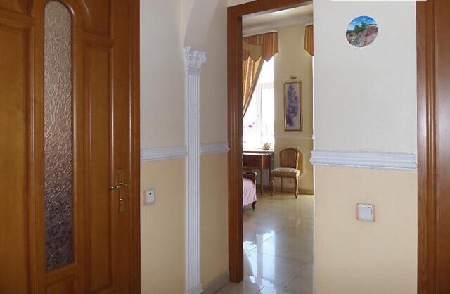 Beautiful Apartment In The Center Of Vinnytsia Exterior foto